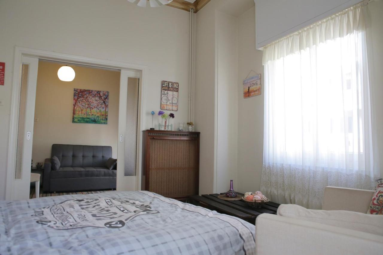 Mairas House Collection Apartment Athena Bagian luar foto